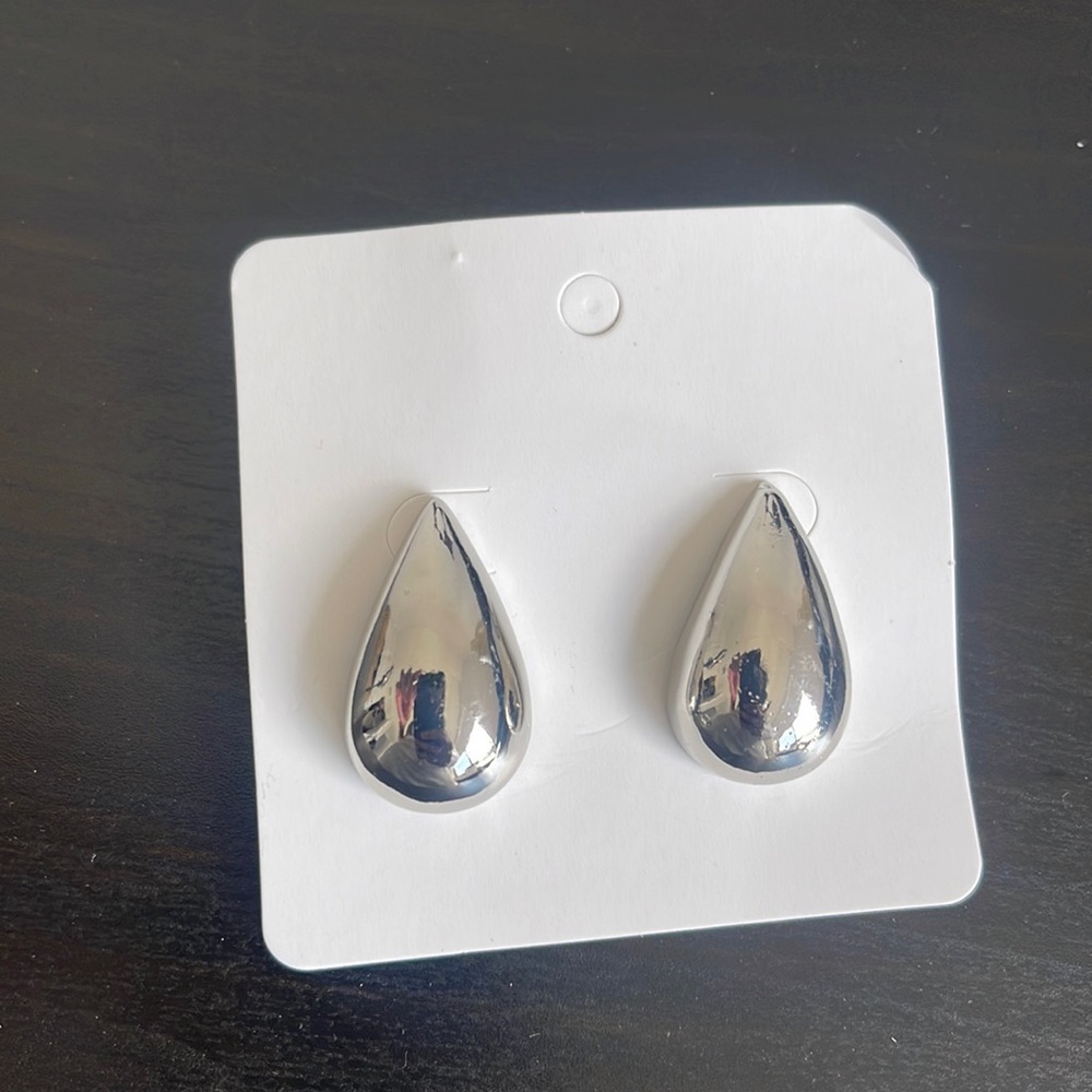 Droplet Earrings